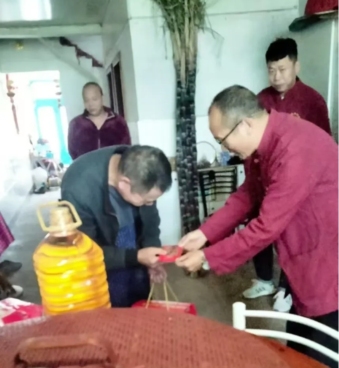 济贫关怀 | 般若堂慈善甲辰孟冬白琳沿州济贫善行活动 济贫关怀 | 般若堂慈善甲辰孟冬白琳沿州济贫善行活动